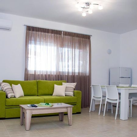 Gennadi Gardens Exclusive Apartments Ngoại thất bức ảnh