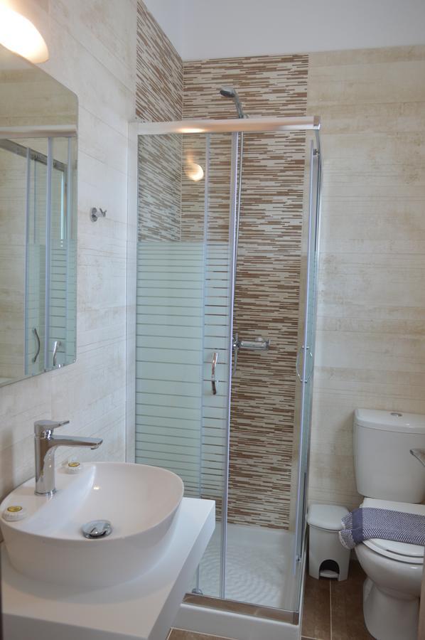 Gennadi Gardens Exclusive Apartments Ngoại thất bức ảnh
