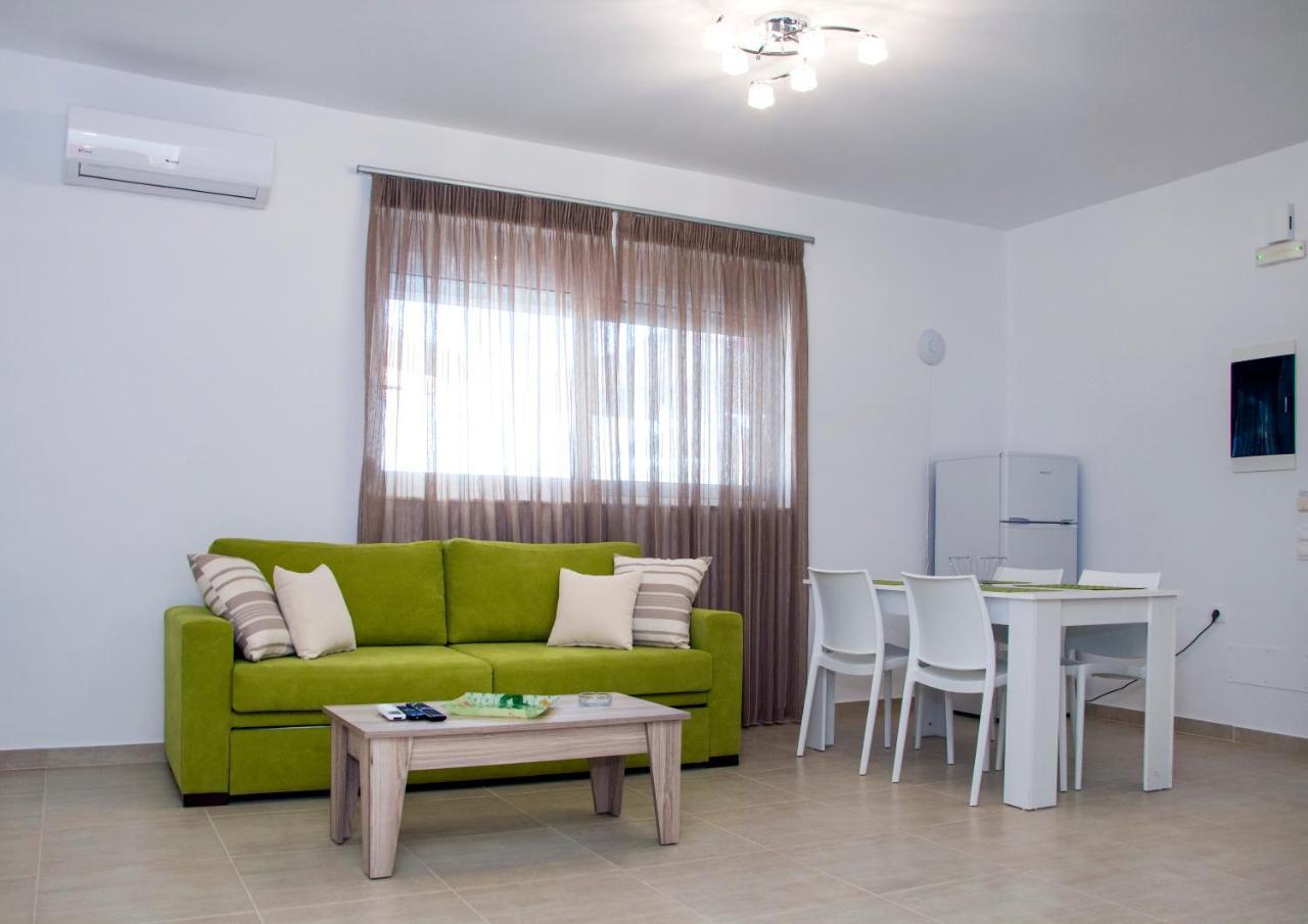 Gennadi Gardens Exclusive Apartments Ngoại thất bức ảnh