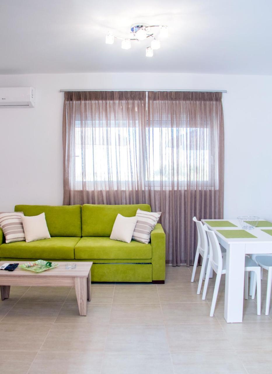 Gennadi Gardens Exclusive Apartments Ngoại thất bức ảnh